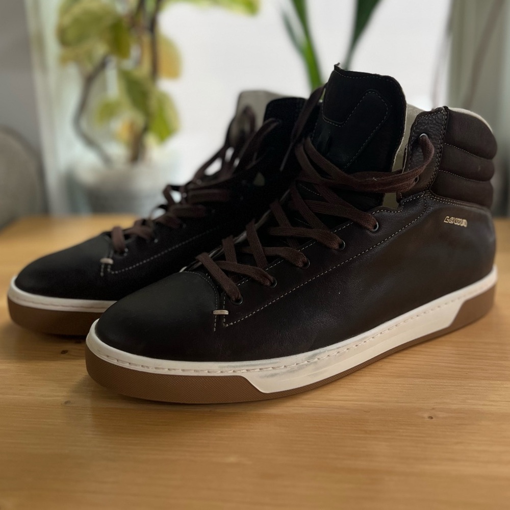 Lowa Brown high topped shoes